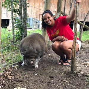 Meet your Posher, Whitney